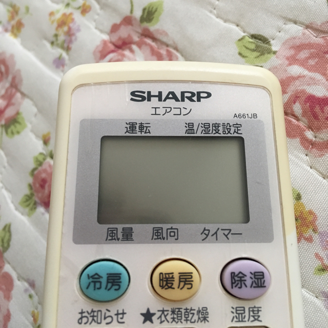 SHARP(シャープ)のエアコンリモコン スマホ/家電/カメラの冷暖房/空調(エアコン)の商品写真