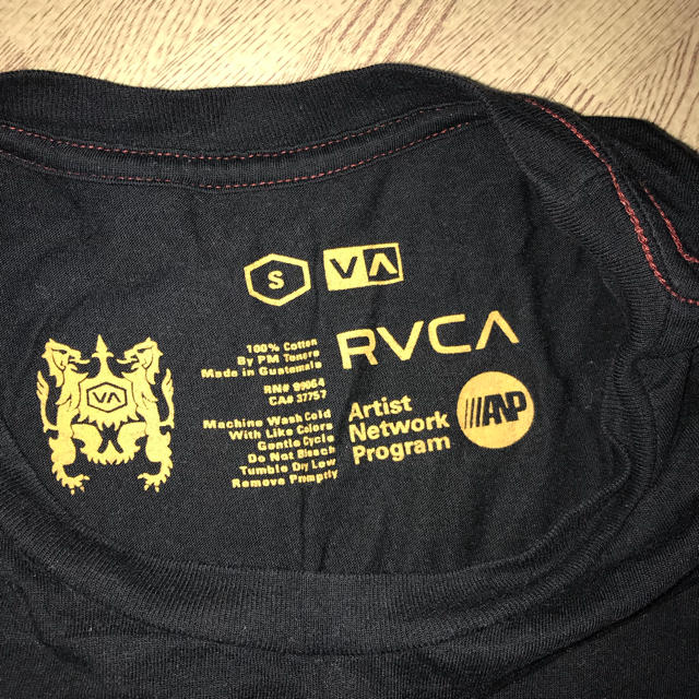 RVCA(ルーカ)のひろ様専用‼️RVCA Tシャツ❣️ハワイ購入❣️ メンズのトップス(Tシャツ/カットソー(半袖/袖なし))の商品写真