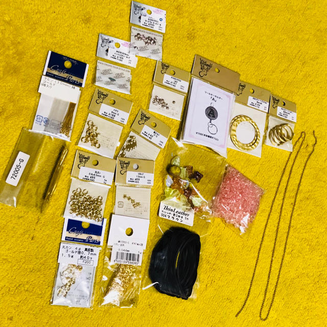 貴和製作所(キワセイサクジョ)のハンドメイド アクセサリー素材18点セット ハンドメイドの素材/材料(各種パーツ)の商品写真