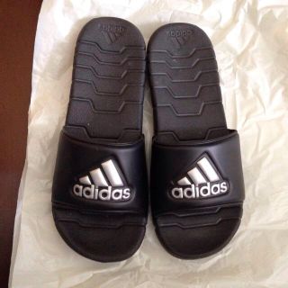 アディダス(adidas)のadidas＝サンダル 25.5(サンダル)