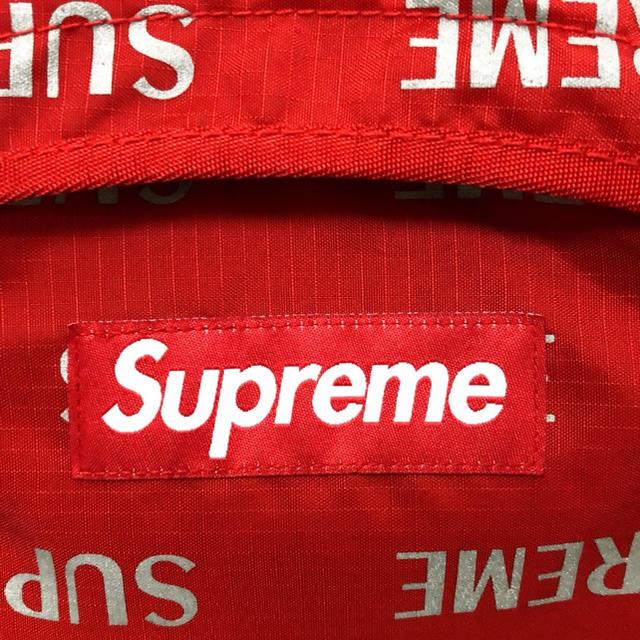 Supreme(シュプリーム)のクーポン使えますsupreme backpack レディースのバッグ(リュック/バックパック)の商品写真