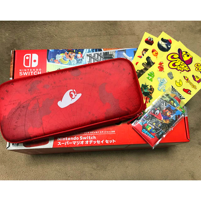 Nintendo Switch(ニンテンドースイッチ)のSwitch スーパーマリオオデッセイセット 本体【美品】 エンタメ/ホビーのゲームソフト/ゲーム機本体(家庭用ゲーム機本体)の商品写真