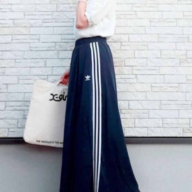 adidas(アディダス)の最安 adidas sst cuffed track pants メンズのパンツ(その他)の商品写真