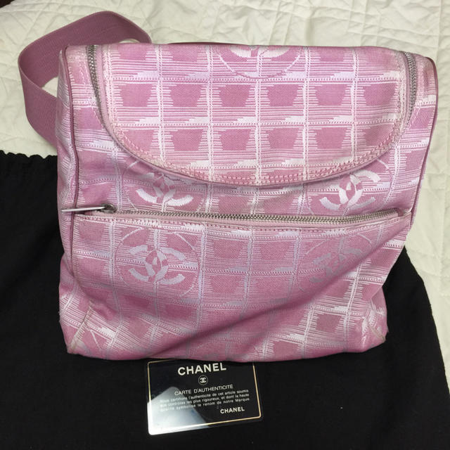 CHANEL(シャネル)のCHANEL トラベルライン バッグ&リュック ピンク 美品 レディースのバッグ(ハンドバッグ)の商品写真
