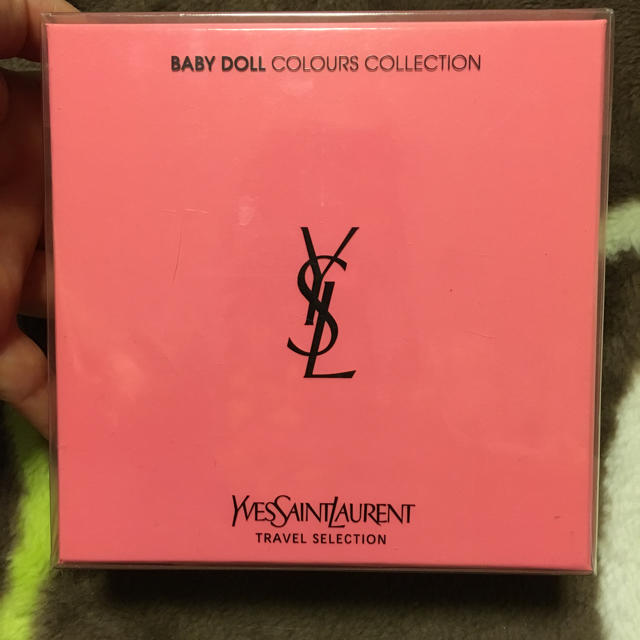 Yves Saint Laurent Beaute(イヴサンローランボーテ)のBABY DOLL イブサンローラン コスメ/美容の香水(香水(女性用))の商品写真