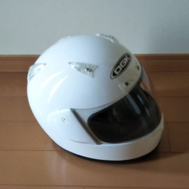 OGK(オージーケー)のバイク ヘルメット白 自動車/バイクのバイク(ヘルメット/シールド)の商品写真