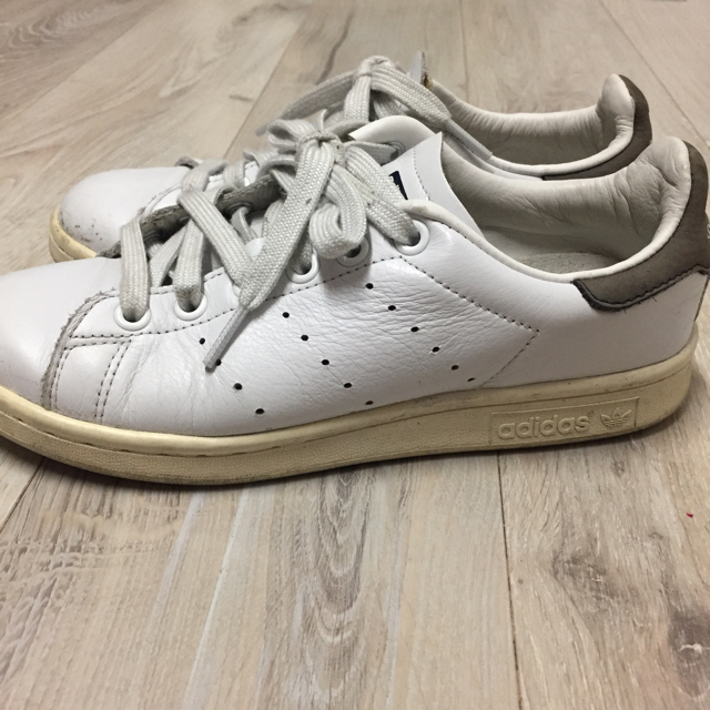 adidas(アディダス)のアディダス adidas スタンスミス スニーカー StanSmith 22.5 レディースの靴/シューズ(スニーカー)の商品写真