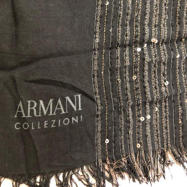 ARMANI COLLEZIONI(アルマーニ コレツィオーニ)のアルマーニコレクツィオーニ黒スパンコール付ストールARMANIブラック防寒日よけ レディースのファッション小物(ストール/パシュミナ)の商品写真