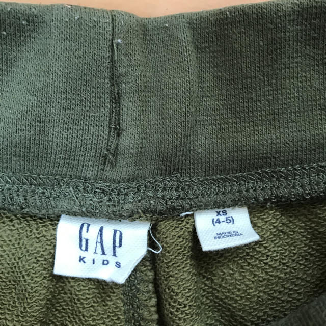 GAP Kids(ギャップキッズ)のこーちゃんママ様専用！GAP KIDS カモフラ ハーフパンツ xs キッズ/ベビー/マタニティのキッズ服男の子用(90cm~)(パンツ/スパッツ)の商品写真