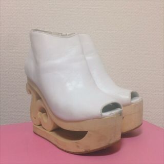 ジェフリーキャンベル(JEFFREY CAMPBELL)のジェフリーキャンベル スケートシューズ(ブーティ)