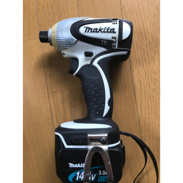 未使用makitaマキタインパクトドライバーTD173DGXFY18vフルセット