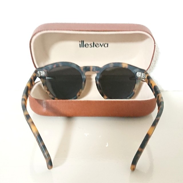 Linda Farrow(リンダファロー)の早い者勝ち!illesteva  leonard2 サングラス イレステーバ メンズのファッション小物(サングラス/メガネ)の商品写真