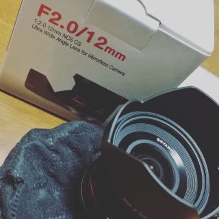 Samyang 12mm f2.0 ソニーeマウントの通販 by すけ's shop|ラクマ