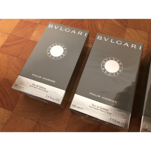 BVLGARI(ブルガリ)のブルガリ プールオム オードトワレ 3箱セット新品未開封 コスメ/美容の香水(香水(男性用))の商品写真