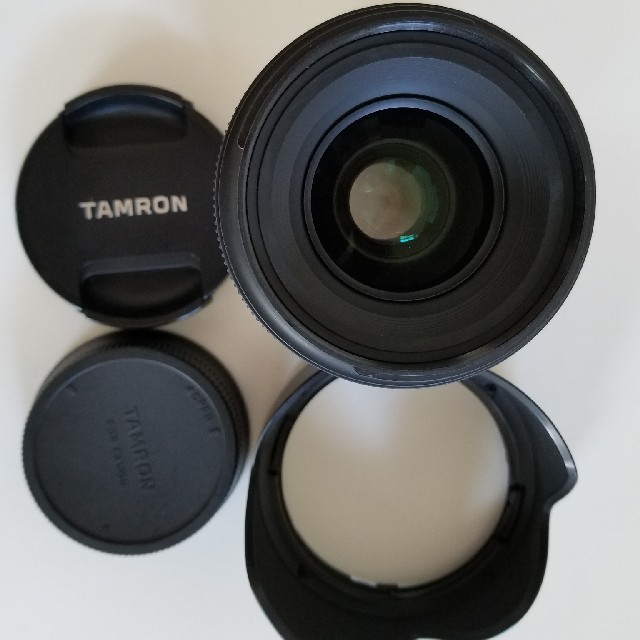 TAMRON(タムロン)のケーキ様用　TAMRON  35mm F/1.8 Di VC USD キャノン用 スマホ/家電/カメラのカメラ(レンズ(単焦点))の商品写真