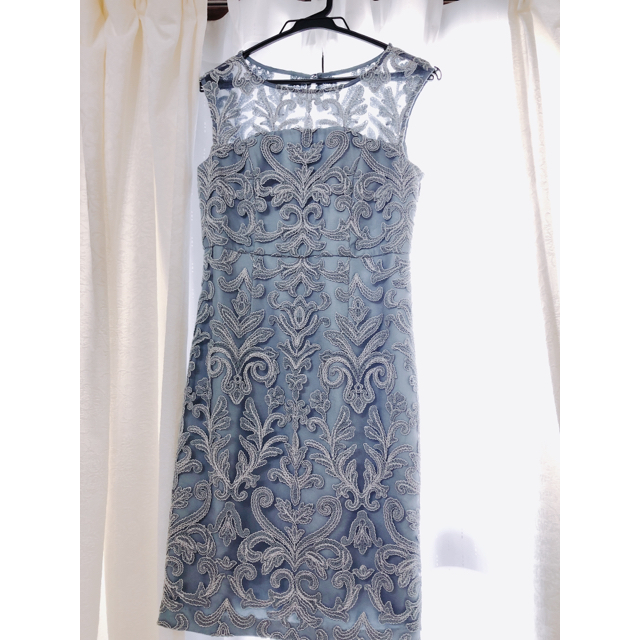 GRACE CONTINENTAL(グレースコンチネンタル)のグレースコンチネンタル 刺繍ワンピース レディースのフォーマル/ドレス(ミディアムドレス)の商品写真