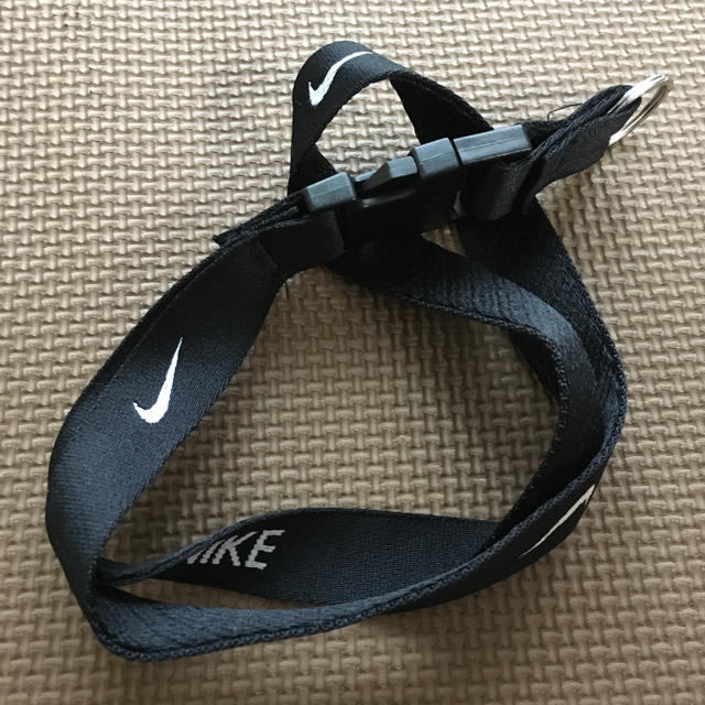 NIKE(ナイキ)のNike ネックストラップ スマホ/家電/カメラのスマホアクセサリー(ネックストラップ)の商品写真