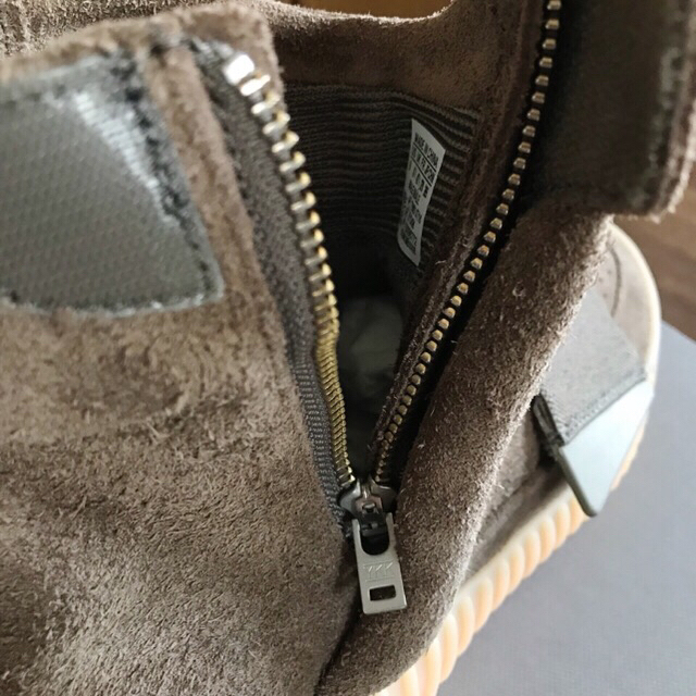 adidas(アディダス)のリラック様専用 YEEZY BOOST 750 BROWN 27  メンズの靴/シューズ(スニーカー)の商品写真