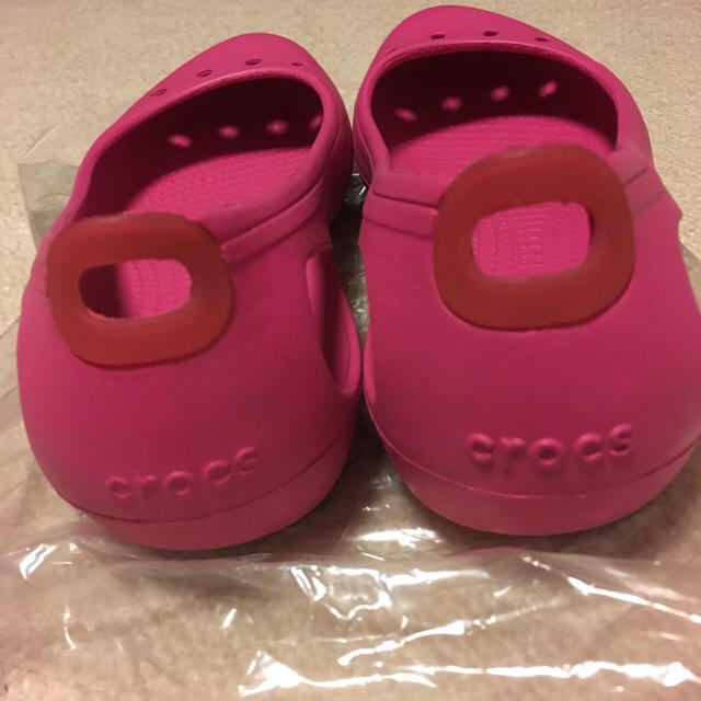 crocs(クロックス)のクロックス パンプス ピンク レディースの靴/シューズ(サンダル)の商品写真