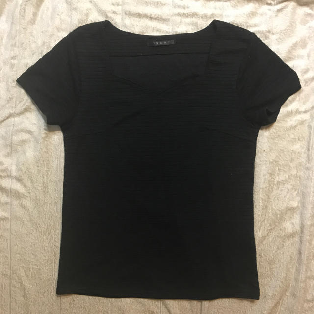 INGNI(イング)のINGNI ブラックＴシャツ レディースのトップス(Tシャツ(半袖/袖なし))の商品写真