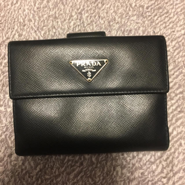 PRADA(プラダ)のプラダお財布 二つ折り レディースのファッション小物(財布)の商品写真