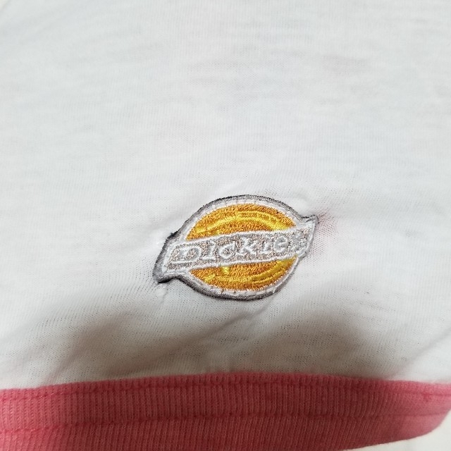 Dickies(ディッキーズ)のDickies　ロゴTシャツ　Vネック レディースのトップス(Tシャツ(半袖/袖なし))の商品写真