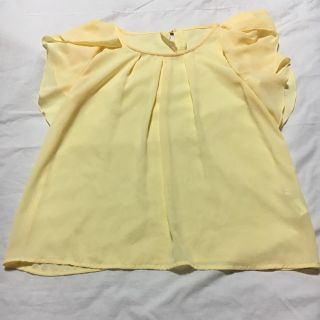 アベイル(Avail)の専用 カットソー 黄色 半袖(カットソー(半袖/袖なし))