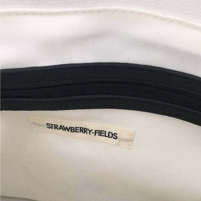 STRAWBERRY-FIELDS(ストロベリーフィールズ)のストロベリーフィールズ リボンバック レディースのバッグ(トートバッグ)の商品写真