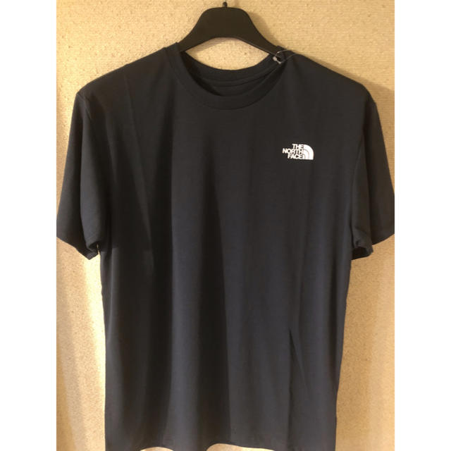 THE NORTH FACE(ザノースフェイス)の新品未使用✨大人気ノースフェイス ロゴTシャツ✨M メンズのトップス(Tシャツ/カットソー(半袖/袖なし))の商品写真