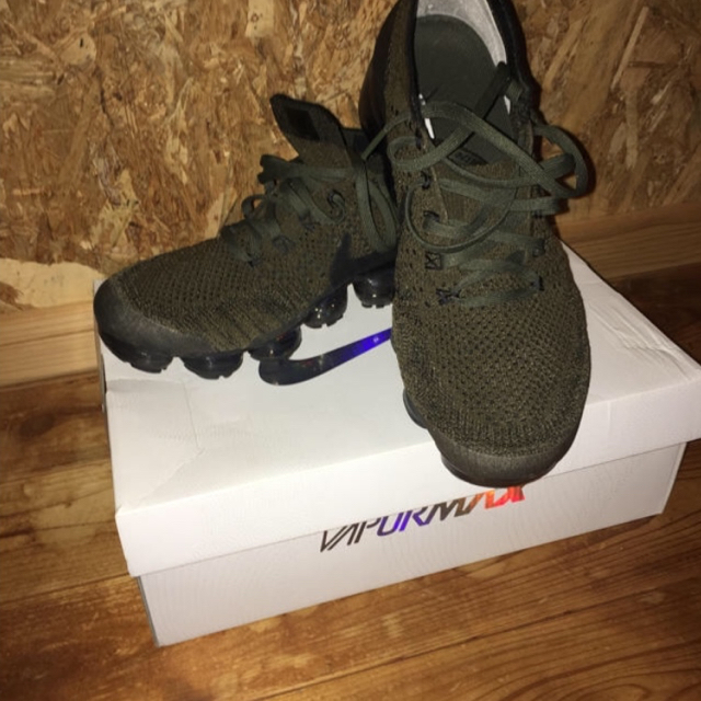 NIKE(ナイキ)のvapormax flynit メンズの靴/シューズ(スニーカー)の商品写真