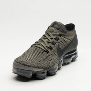 ナイキ(NIKE)のvapormax flynit(スニーカー)