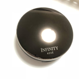 インフィニティ(Infinity)のインフィニティ クッションセラムグロウ OC-410(ファンデーション)