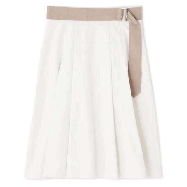 PROPORTION BODY DRESSING(プロポーションボディドレッシング)の白フレアスカート レディースのスカート(ひざ丈スカート)の商品写真