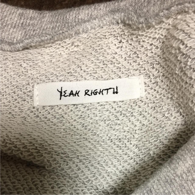 YEAH RIGHT!(イェーライト)のYEAH RIGHT 刺繍プルオーバー メンズのトップス(ニット/セーター)の商品写真