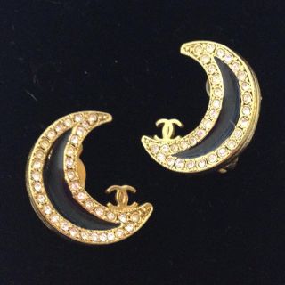 シャネル(CHANEL)のシャネル♡黒エナメルイヤリング(イヤリング)