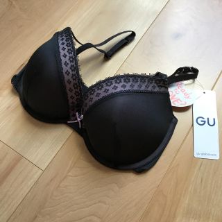 ジーユー(GU)の【未使用タグ付】GU可愛い♡フラワーレスブラ 黒 D75(ブラ)