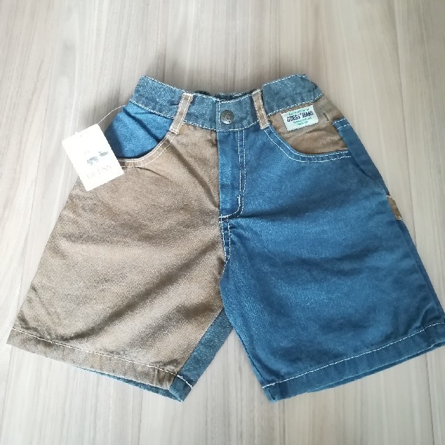 GUESS(ゲス)の☆なな様専用☆　guess ハーフパンツ キッズ/ベビー/マタニティのキッズ服男の子用(90cm~)(パンツ/スパッツ)の商品写真