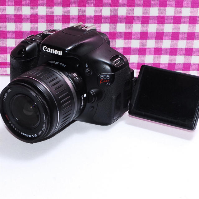 ⭐思い出を形に⭐自撮りも楽々 Canon kiss x5 レンズキット デジタル ⭐思い出を形に⭐自撮りも楽々 Canon kiss x5 レンズキット デジタル
