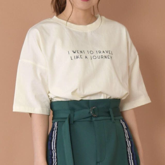 w closet(ダブルクローゼット)の最終お値下げwcloset ロゴプリントTシャツ レディースのトップス(Tシャツ(半袖/袖なし))の商品写真