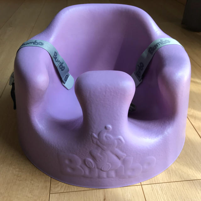 Bumbo(バンボ)の美品 BAMBO バンボ キッズ/ベビー/マタニティのキッズ/ベビー/マタニティ その他(その他)の商品写真