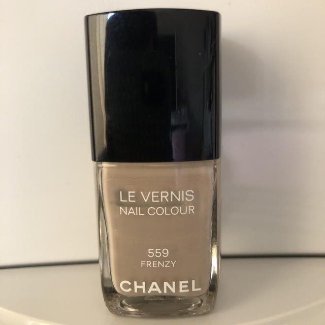 CHANEL(シャネル)のCHANEL  ヴェルニ 559 フレンジー コスメ/美容のネイル(マニキュア)の商品写真