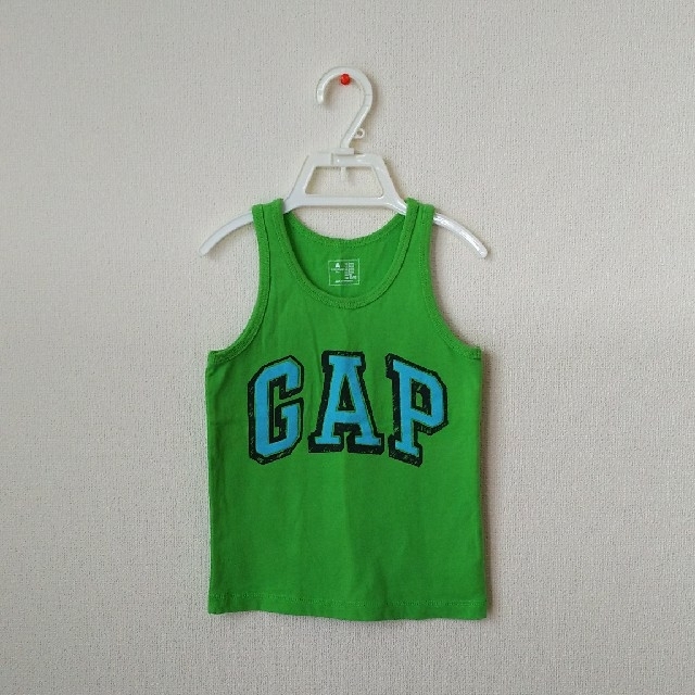GAP Kids(ギャップキッズ)のGAP ノースリーブ サイズ95 キッズ/ベビー/マタニティのキッズ服男の子用(90cm~)(Tシャツ/カットソー)の商品写真