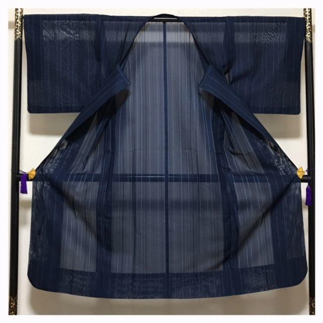 美品　透け感　夏コート　上質　正絹　紺　縞模様　身丈長め　中古品 レディースの水着/浴衣(着物)の商品写真