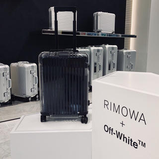 リモワ(RIMOWA)のrimowa off white 7/7リモワ表参道購入 確実正規品 付属品完備(トラベルバッグ/スーツケース)