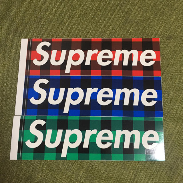 SUPREME  ステッカー