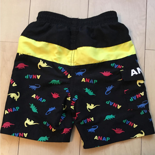 ANAP Kids(アナップキッズ)のANAP kids 恐竜柄スイムパンツ キッズ/ベビー/マタニティのキッズ服男の子用(90cm~)(水着)の商品写真