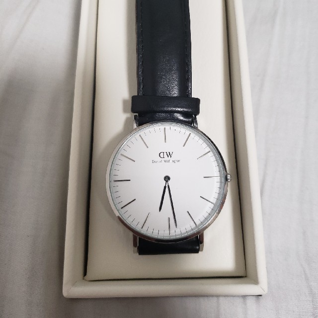 Daniel Wellington(ダニエルウェリントン)のダニエルウェリントン 40mm 腕時計 黒 メンズの時計(腕時計(アナログ))の商品写真