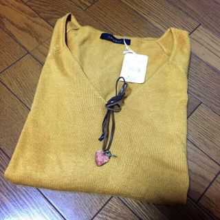 ページボーイ(PAGEBOY)のページボーイ Vネックニット【新品】(ニット/セーター)