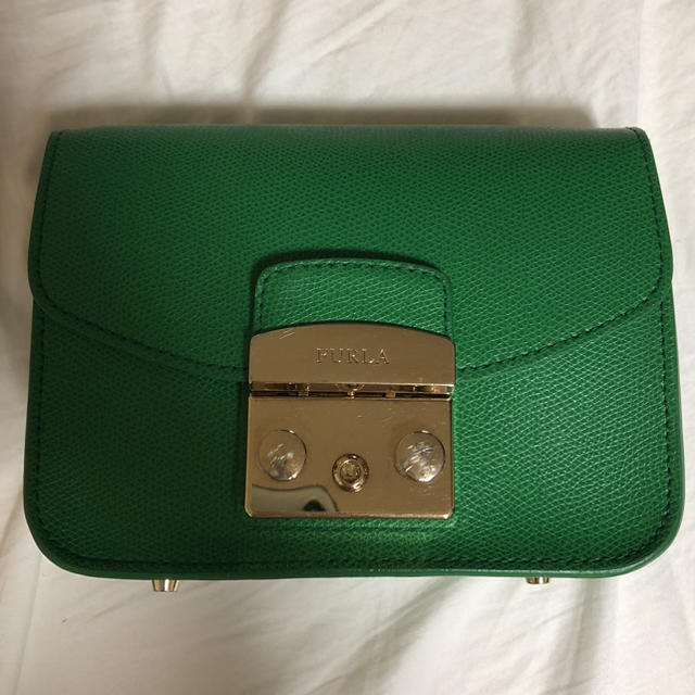 Furla(フルラ)のFLURA グリーン ショルダーバッグ レディースのバッグ(ショルダーバッグ)の商品写真