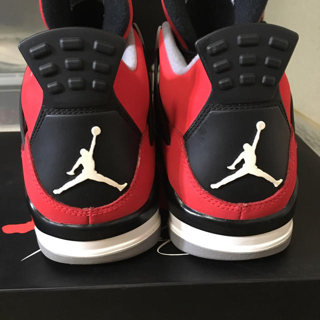 NIKE(ナイキ)のAIR JORDAN 4 TORO BRAVO メンズの靴/シューズ(スニーカー)の商品写真